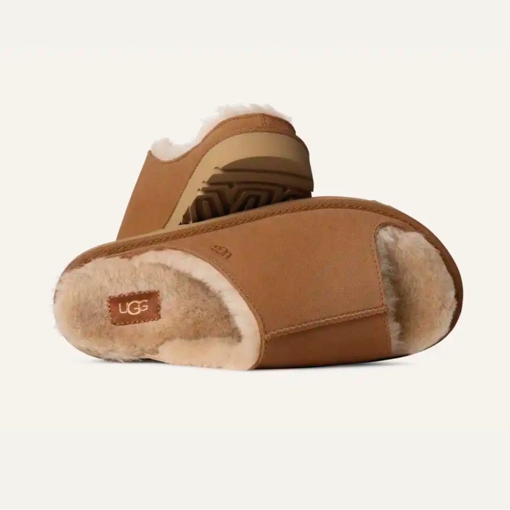 Authentic Ugg Greenport slides size 9 women’s